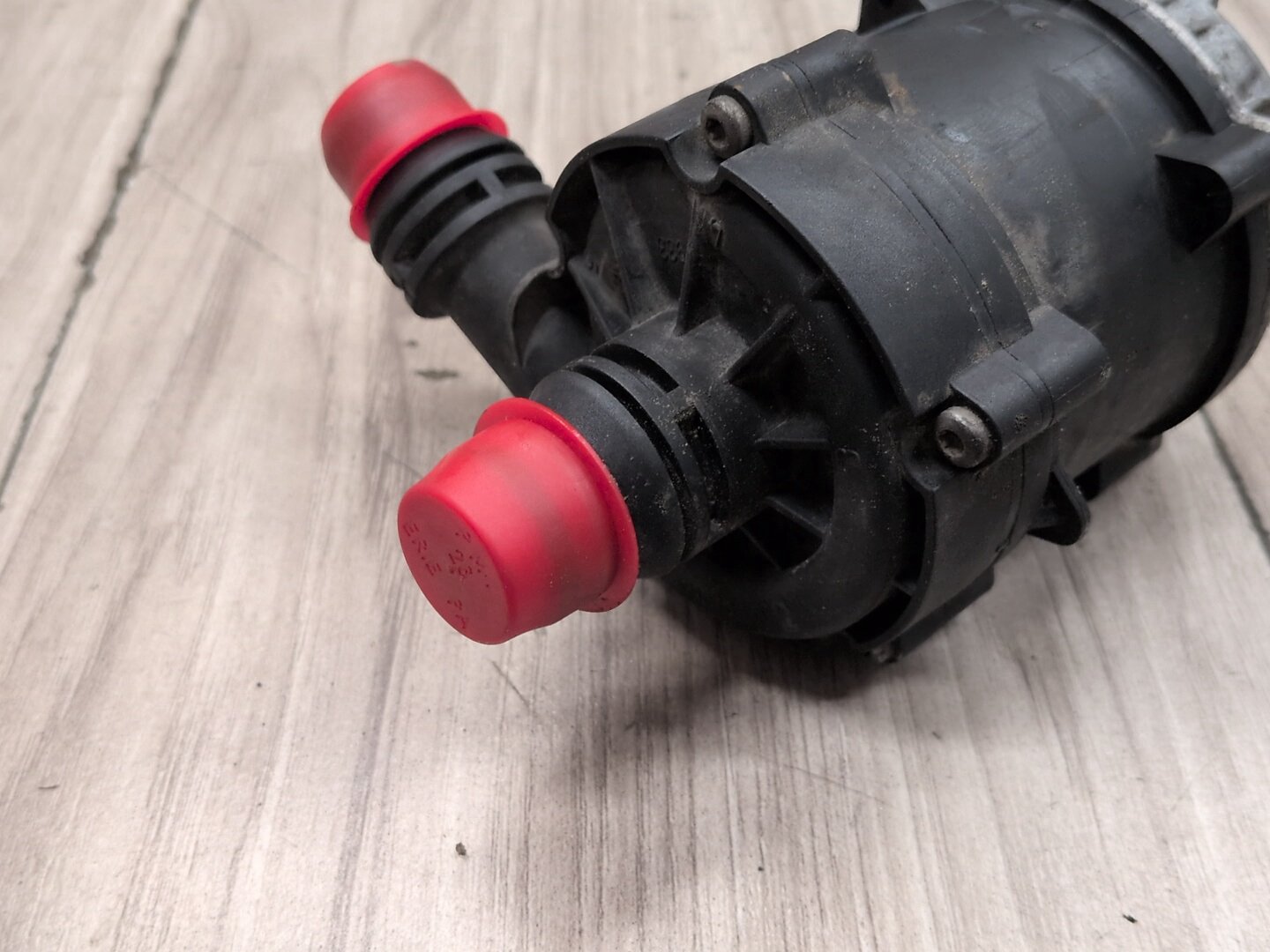 16-24 OEM BMW F90 G11 G12 G30 M5 Engine Electric Auxiliary Water Coolant Pump