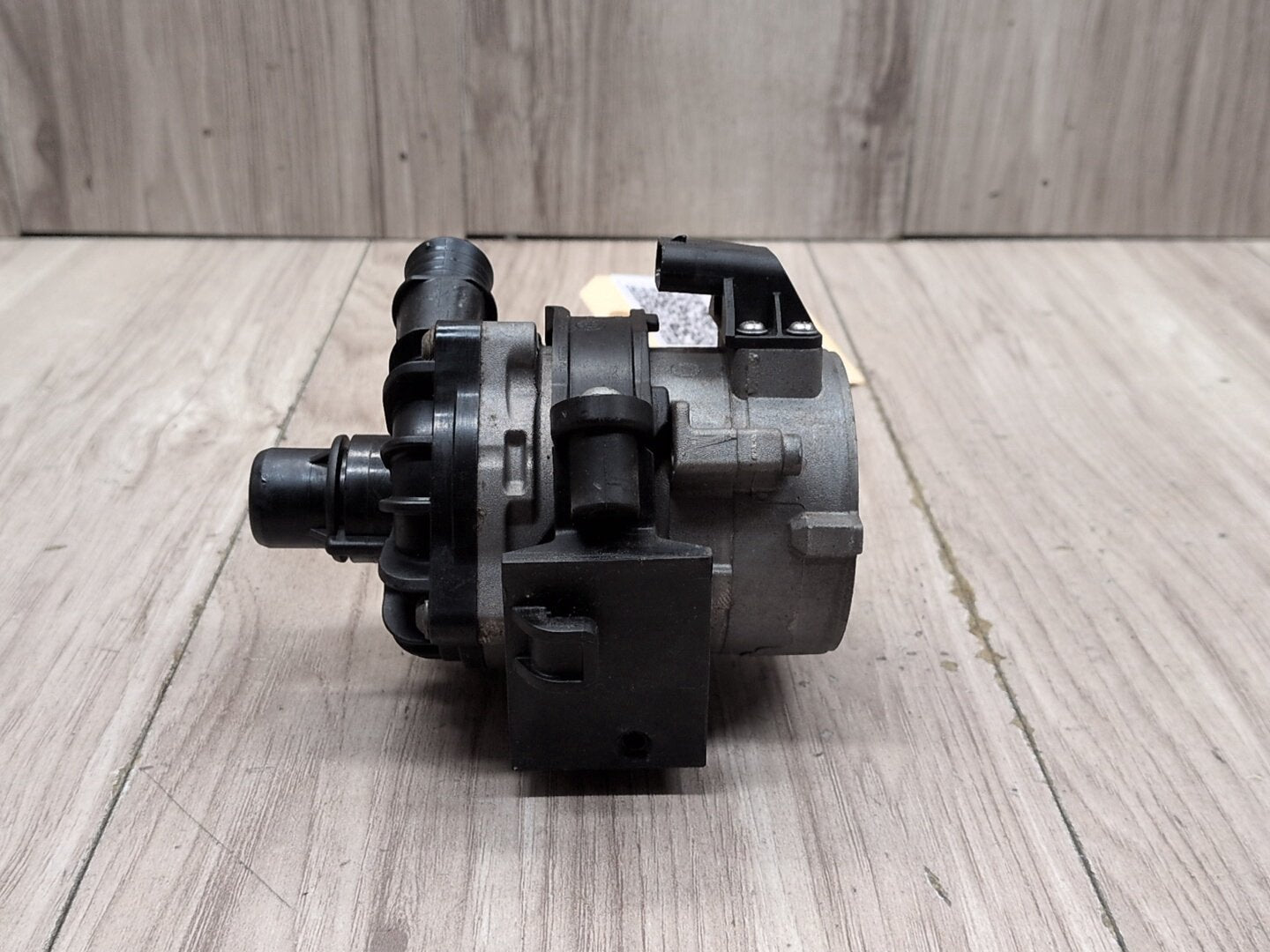 2014 - 2018 BMW X5 F85 Engine Motor Cooling Auxiliary Water Pump 7850113 S63B44T2