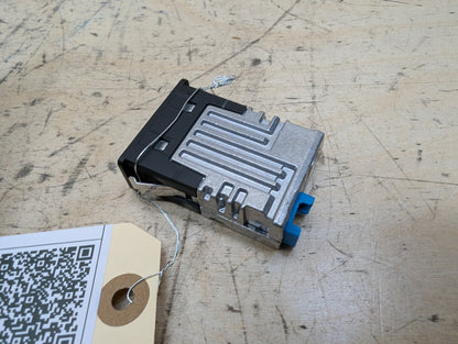 OEM BMW F48 F97 G01 G12 G20 G26 G30 USB Type C Socket Charger Port Connector