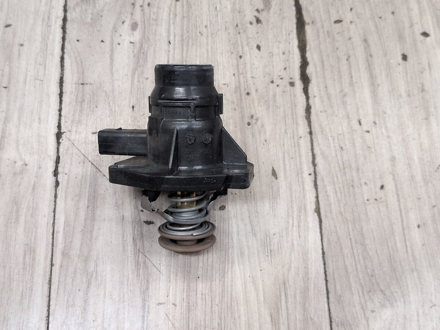 2016-2022 BMW G12 750i Engine Motor Heat Coolant Thermostat 8685978