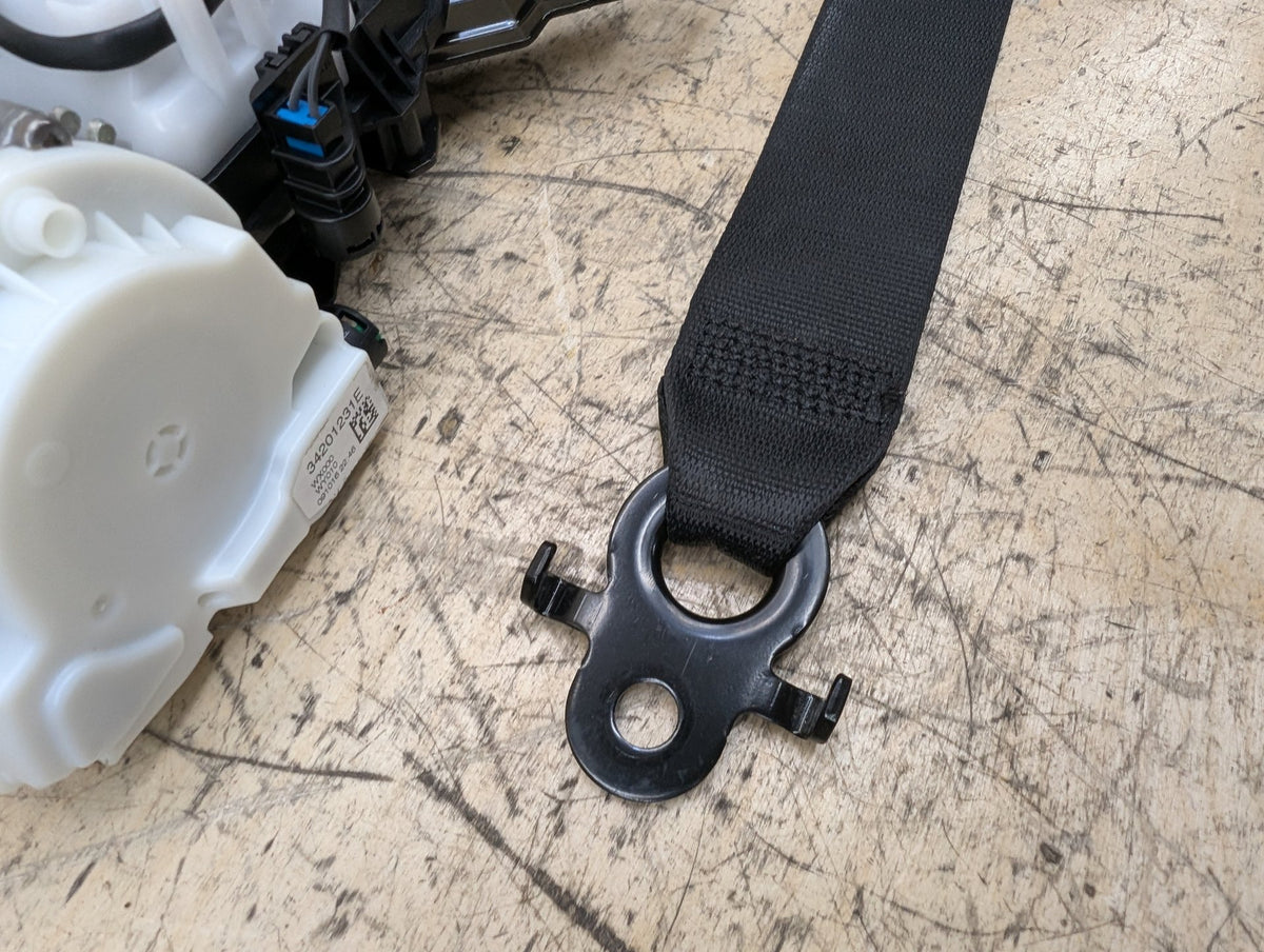 16-22 OEM BMW G11 G12 740 750 M760 Front Left Driver Seat Belt Retractor Black