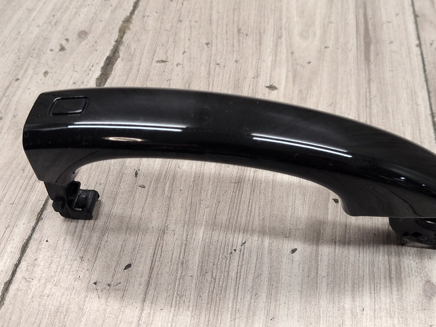 2015-2018 Audi Q3 8U Front or Rear Left Driver Exterior Door Handle w/ Comfort Access 8T0837205A