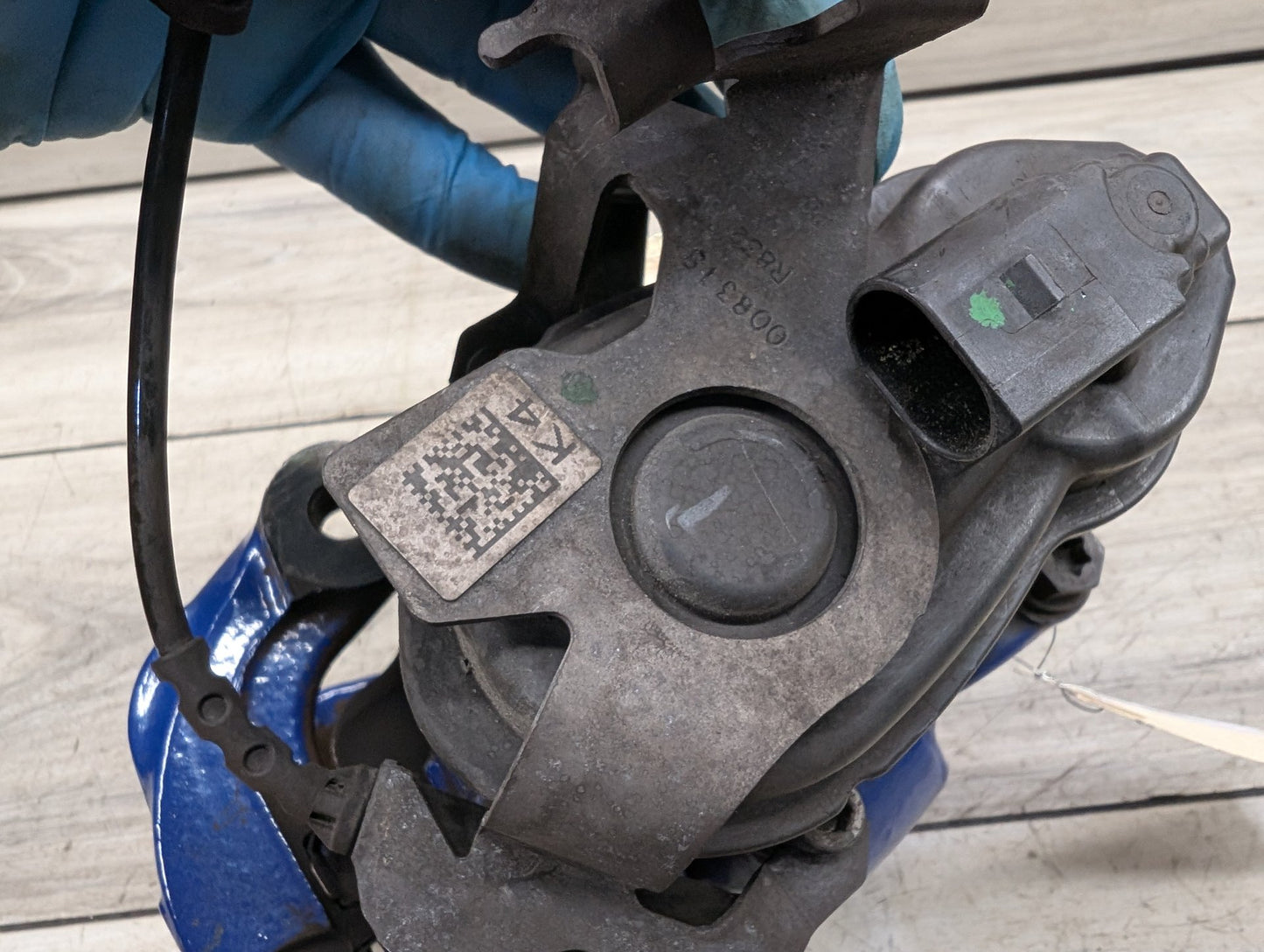 2018 - 2023 BMW X3 G01 Rear Left Driver Brake Caliper 6887409 B58B30M0