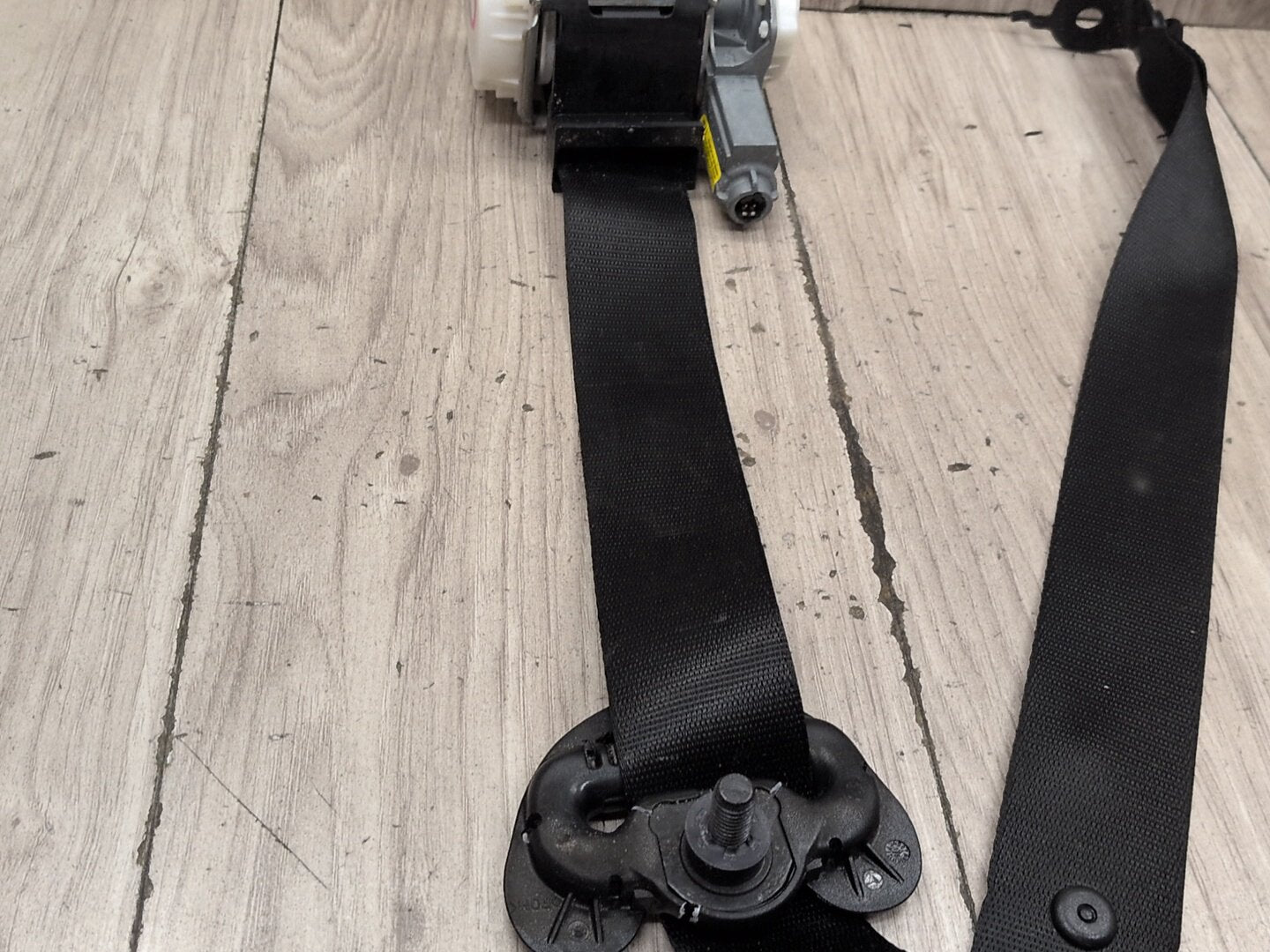 14-20 OEM BMW F22 F32 F82 M4 430 440 Front Left Driver Seatbelt Retractor Black