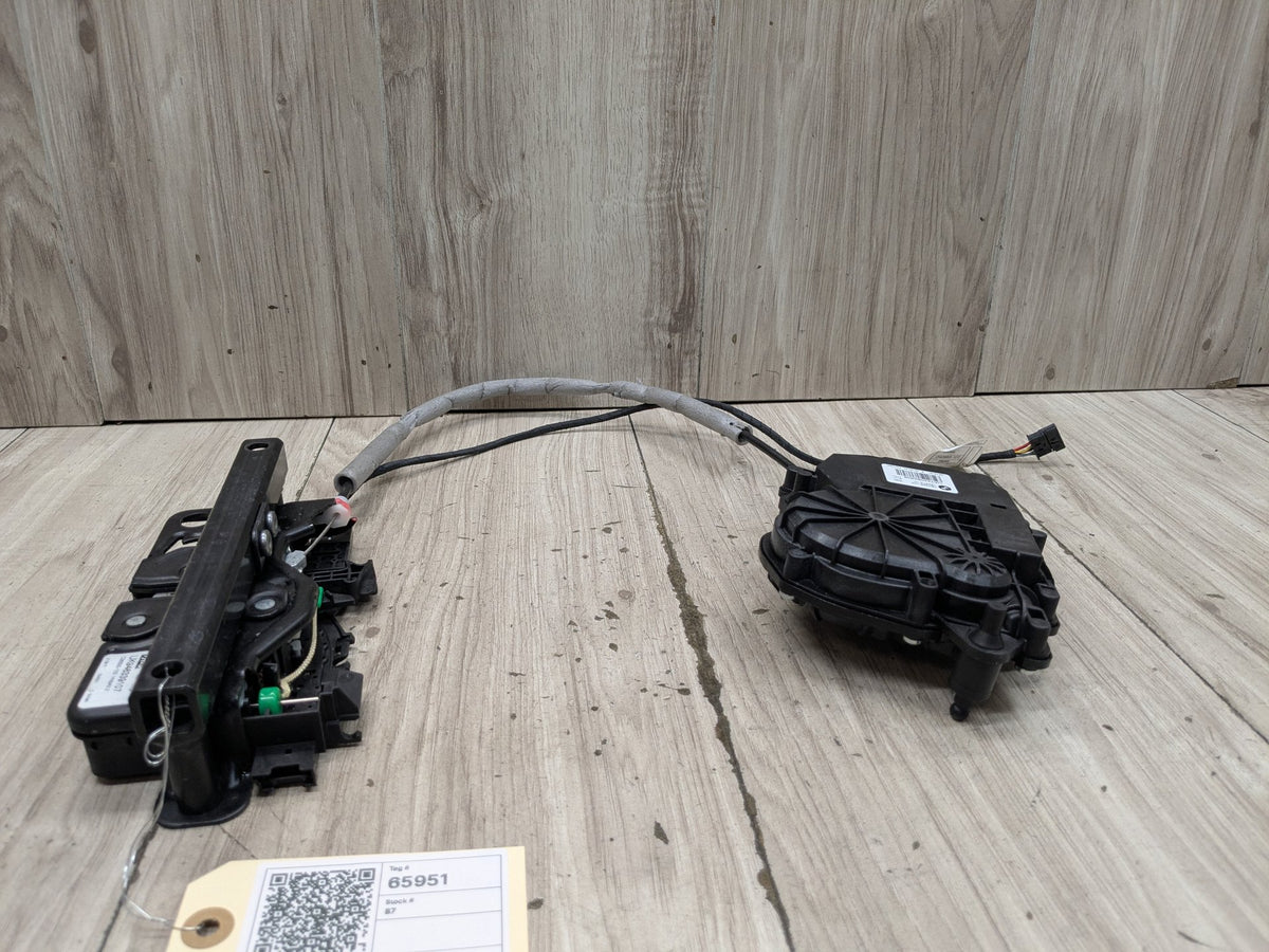 2022-2026 BMW 430i G26 Liftgate Trunk Lid Lock Latch Actuators SET 9463391 OEM