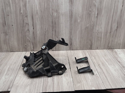 OEM BMW F15 F16 F85 F86 X5 X6 Front Left Driver Fender Mount Support Brackets
