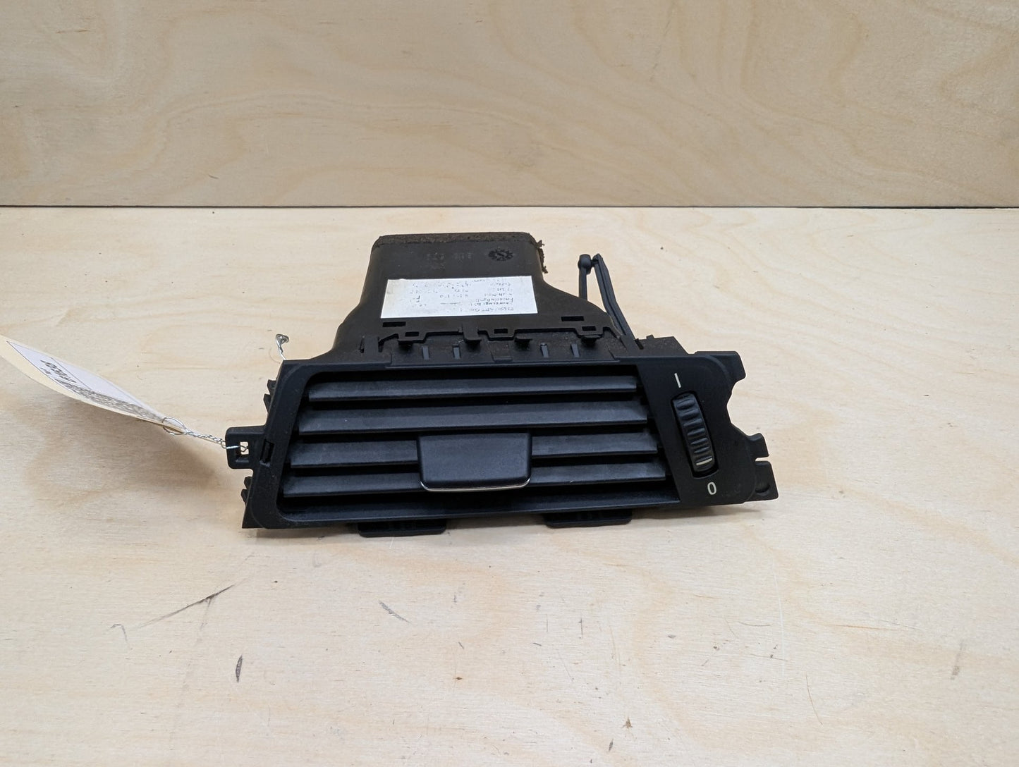 06-13 OEM BMW E90 E92 E93 Right Passanger Side Dashboard Dash Air Vent