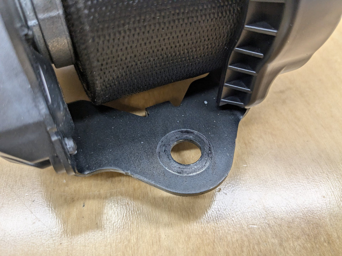 2022-2026 BMW 430i G26 Rear Left/Right Seatbelt Retractor 5A0C304 OEM