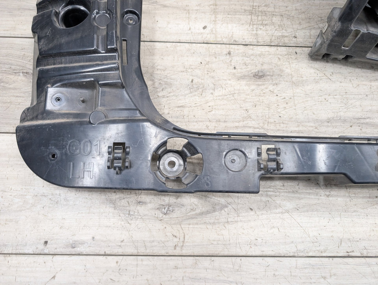 18-21 BMW G01 F97 X3 Rear Bumper Left Driver Side Guide Brackets Mounts Supports