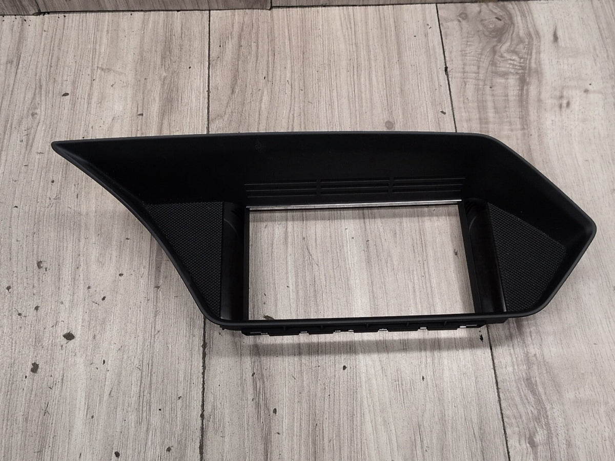 2009-2012 Mercedes-Benz E550 W212 Dashboard Center console Display Screen Trim