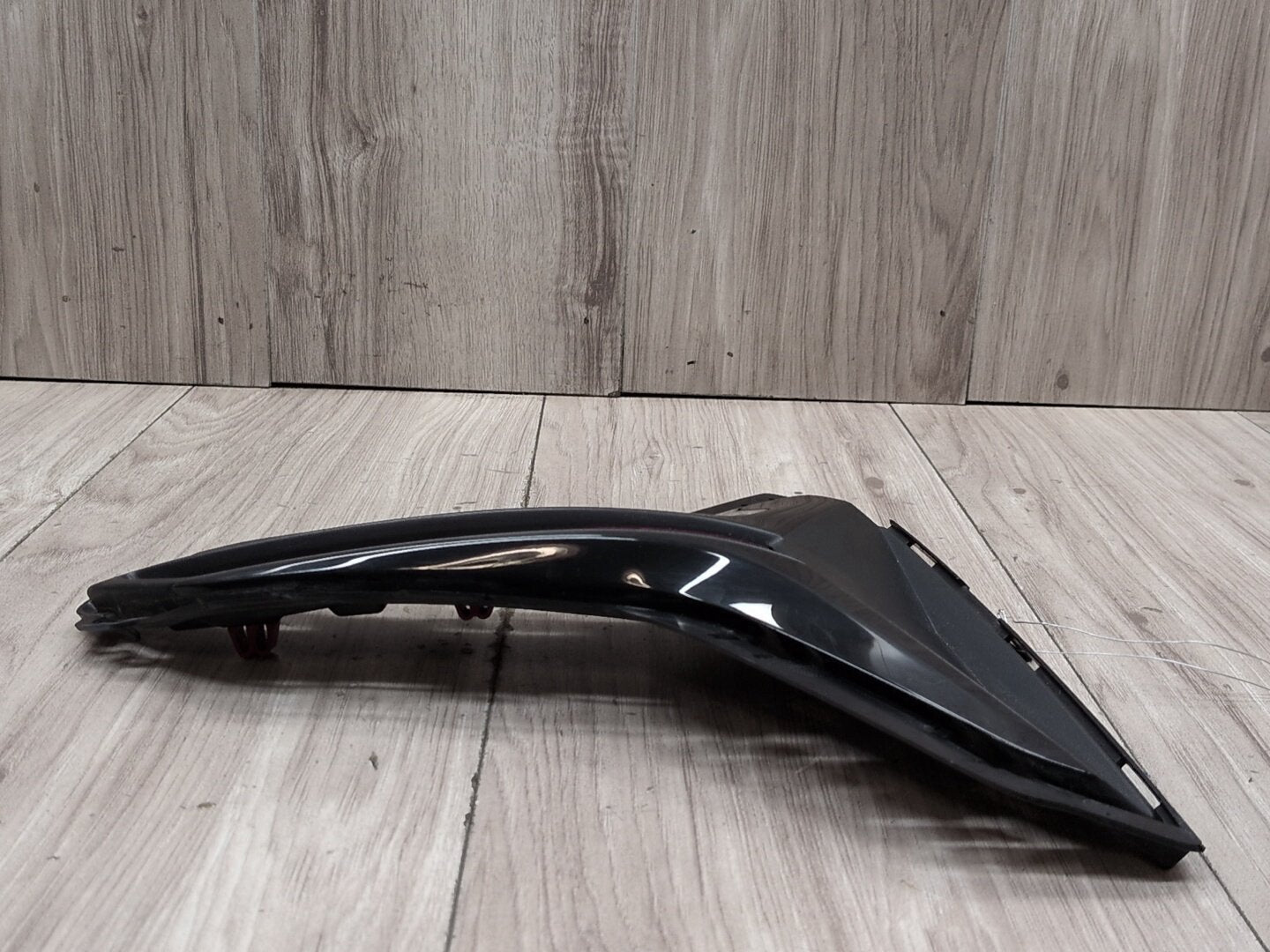 19-21 OEM BMW G20 330 Rear Bumper Right Passenger Side Reflector Trim Cover