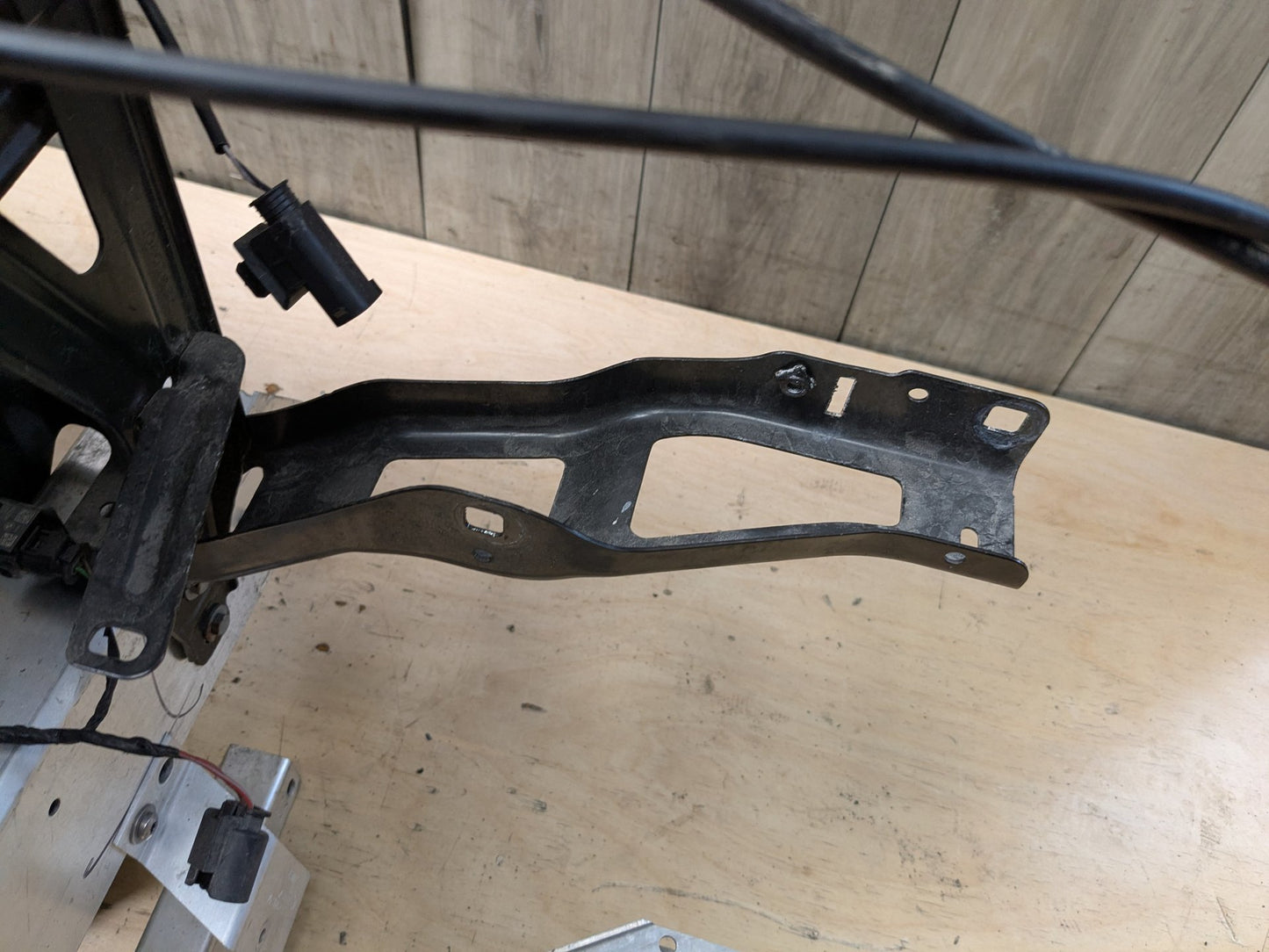 18-24 OEM BMW G01 G02 X3 X4 Front Reinforcement Clip Frame Radiator Support