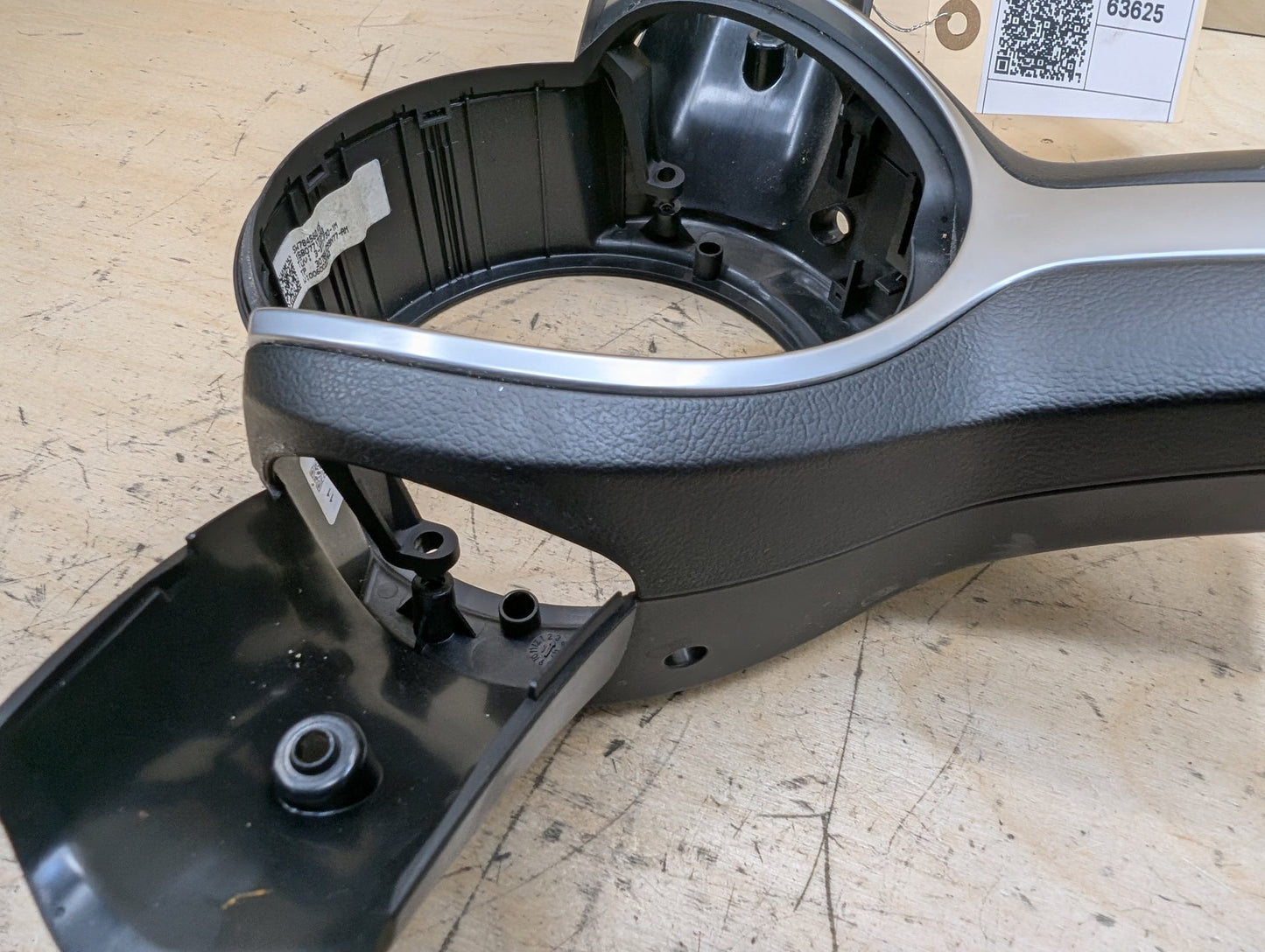 2012-2018 BMW 320i F30 Steering Wheel Trim 7845601