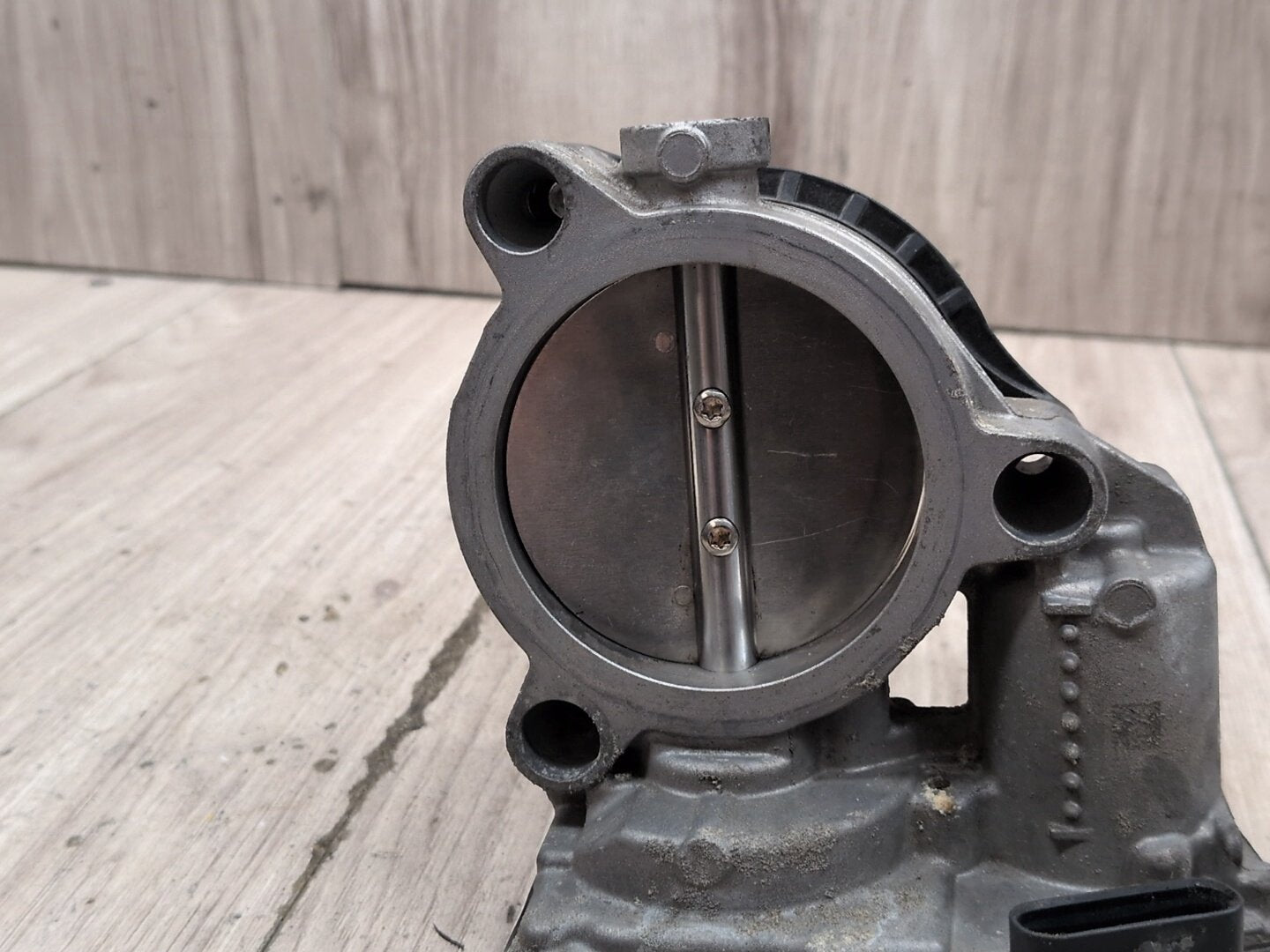 OEM BMW F39 F44 F48 F90 G05 G12 750 G30 M550 M8 Engine B46 N63 S63 Throttle Body