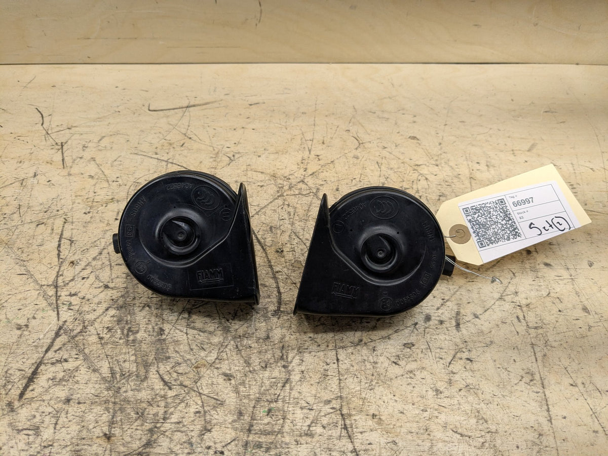 2007-2013 BMW 328i E92 Alarm Horns SET 7159421 OEM