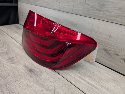2011 - 2016 BMW 528i F10 Rear Right Passenger Outer Tail Light 7312708 N20B20O0