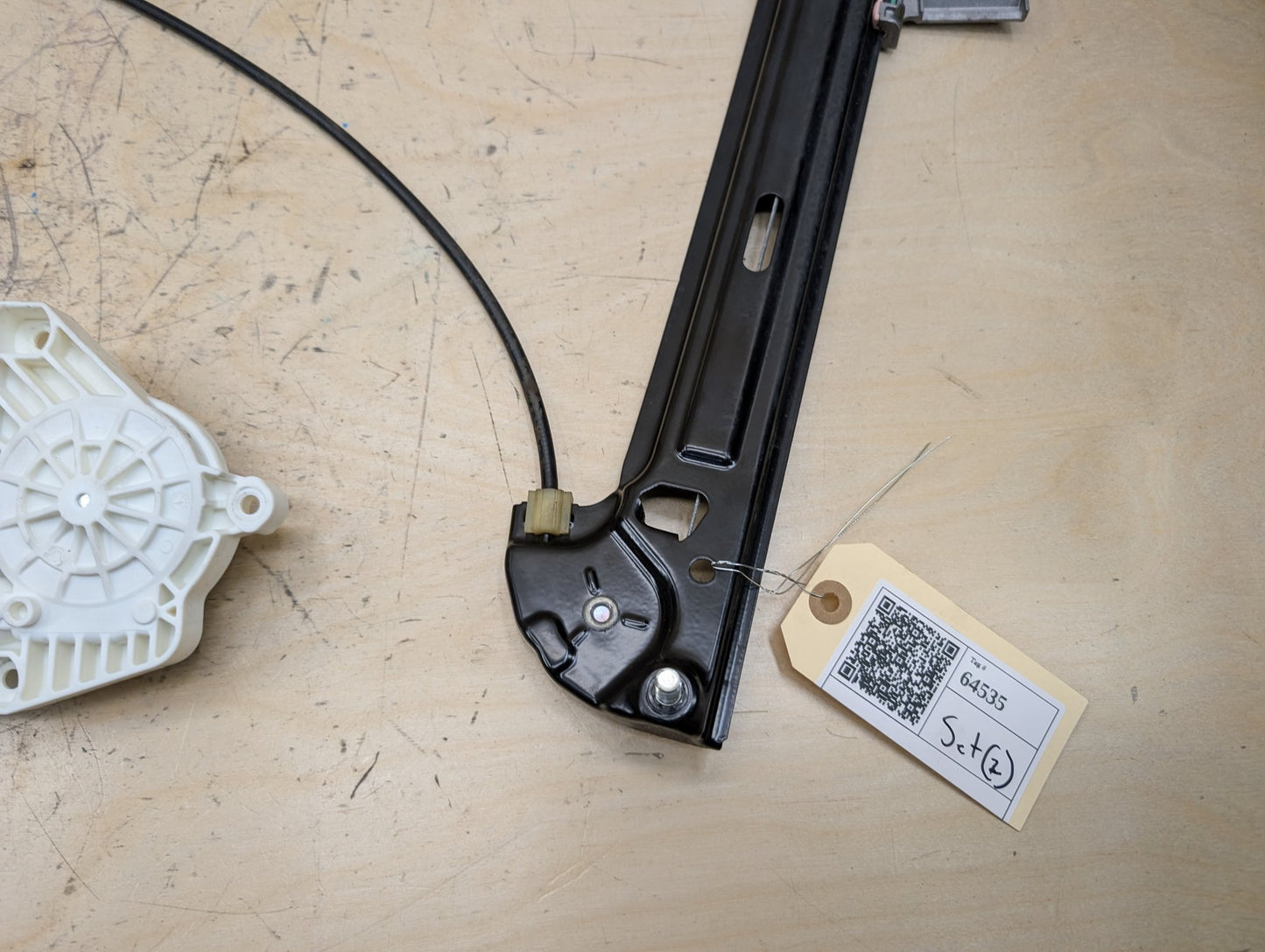 2011-2017 Audi RS5 8T Front Right Passenger Door Window Glass Regulator w/ Motor 8T0837462C