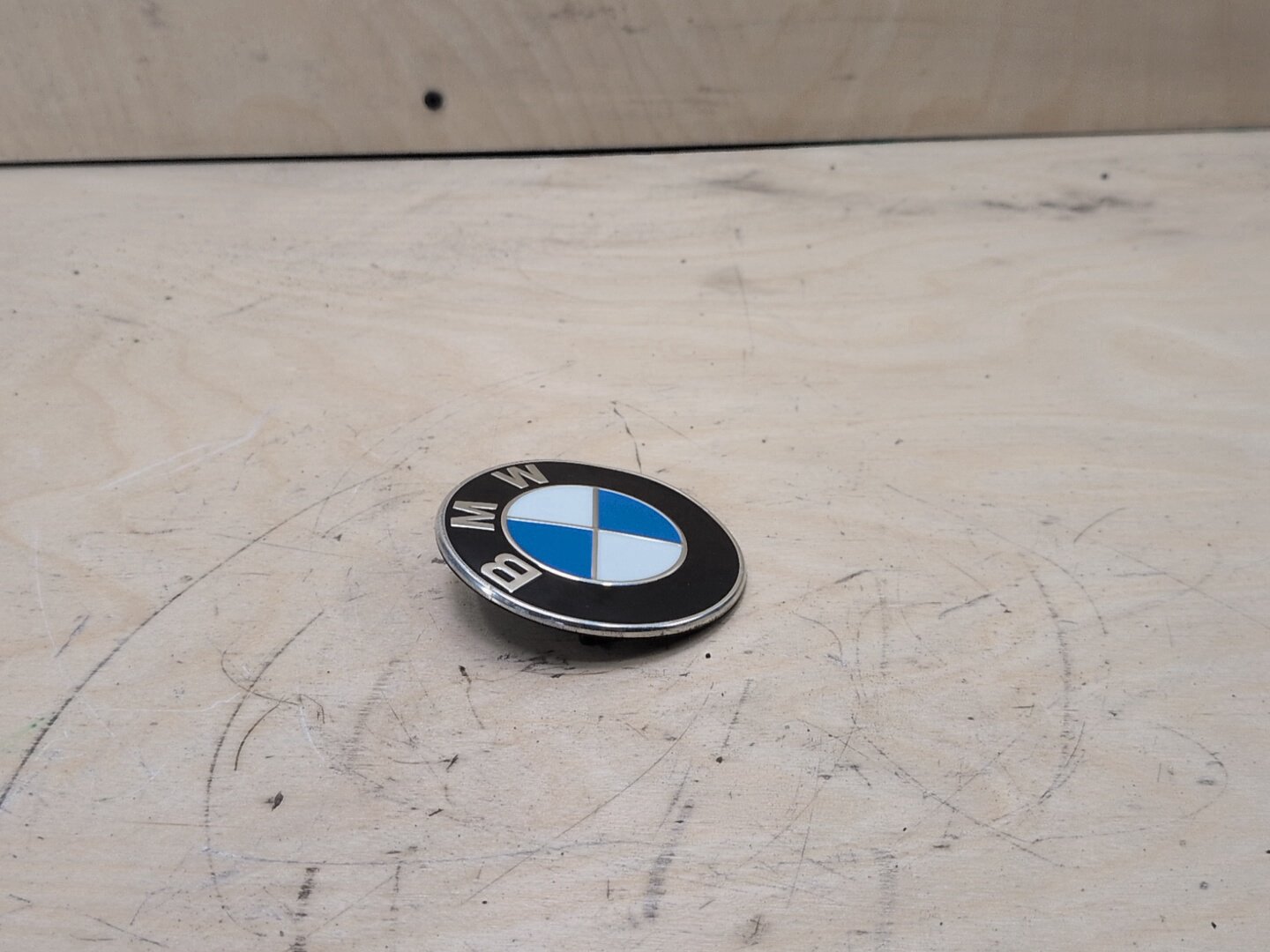 Genuine OEM BMW F39 F90 G20 G30 G80 M3 Bumper Hood Trunk Rear Round Emblem 74mm