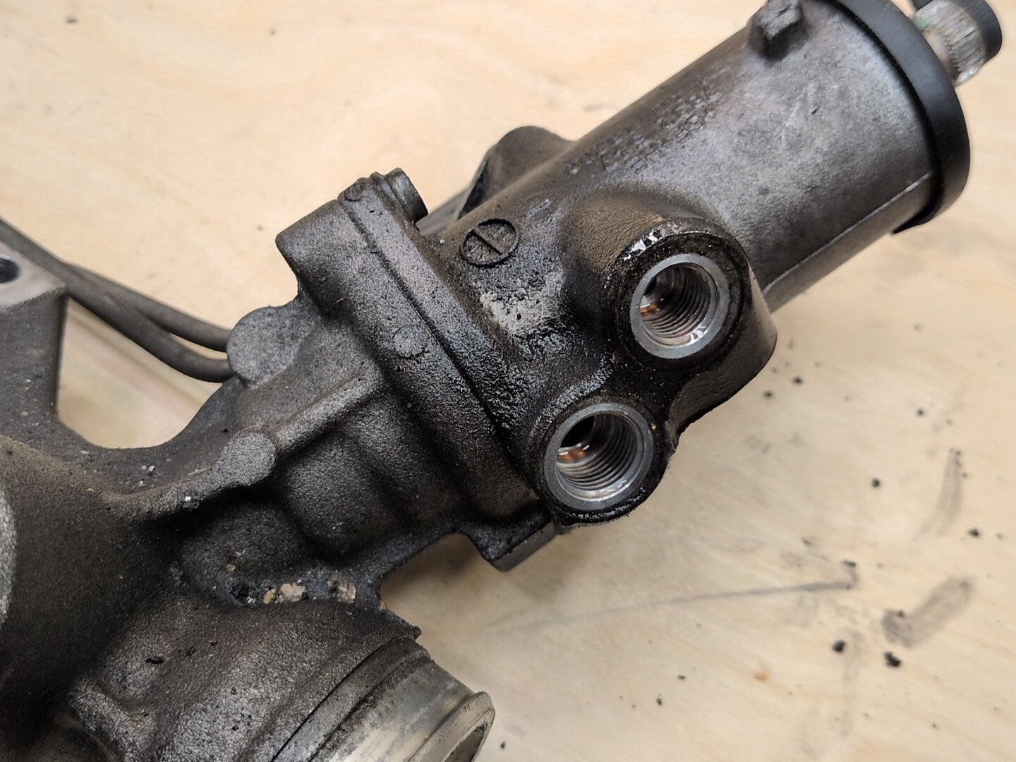 OEM BMW E82 E88 E90 E92 E93 328 335 RWD Power Steering Gear Rack and Pinion L5