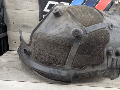 OEM BMW G30 530 540 M550 M SPORT Front Left Driver Fender Liner Splash Shield