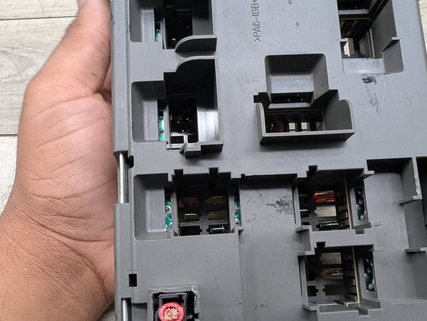 2007 - 2013 BMW X5 E70 Rear Power Distribution Fuse Box 6931687 N62B48B
