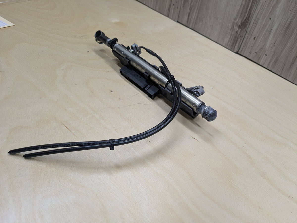 09-11 OEM Mercedes-Benz SLK-Class R171 COnvertible Top Right Trunk Lid Cylinder