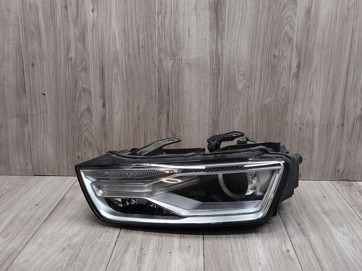 16-18 OEM Audi Q3 8U Front Left Driver Xenon HID Headlight 8U0941005E