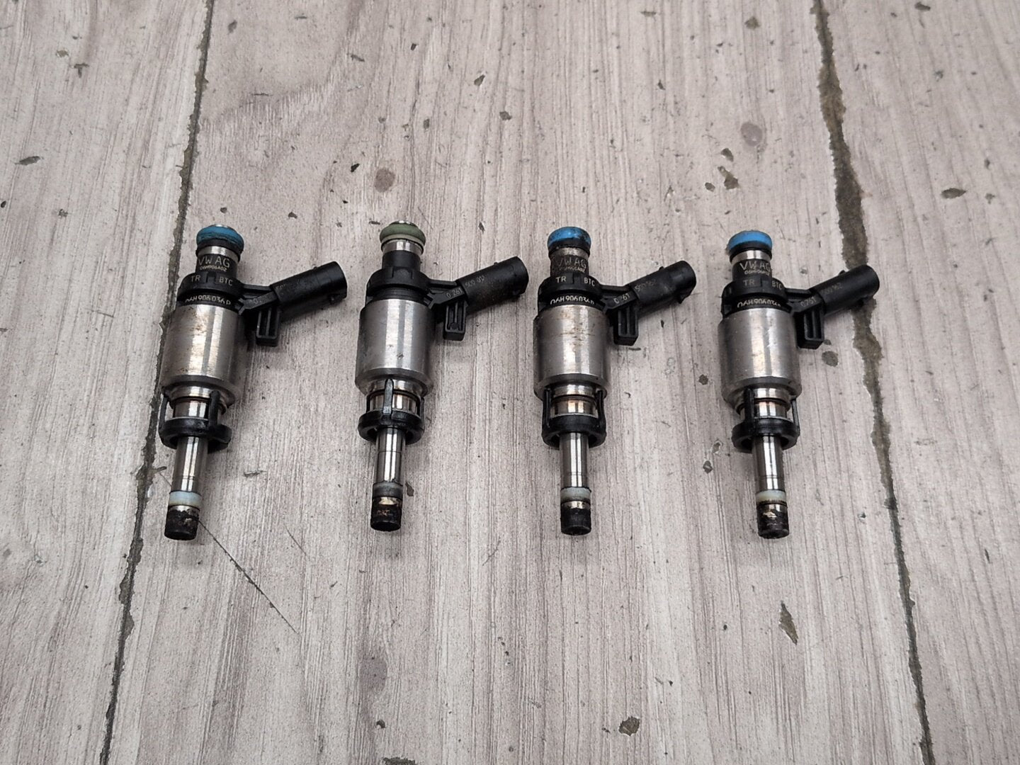 2015-2018 Audi 8U Q3 CCTA Engine Motor Fuel Injector Rail Line SET 06H906036P