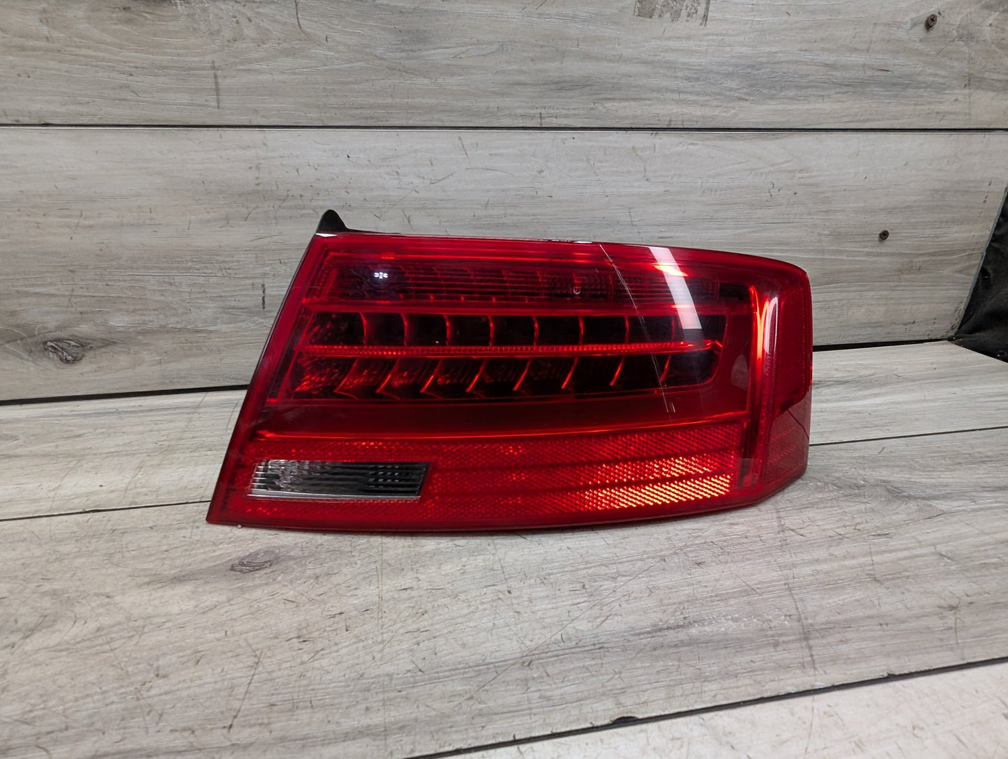 2008 - 2017 Audi S5 8T Rear Right Passenger Outer Tail Light 8T0945095J