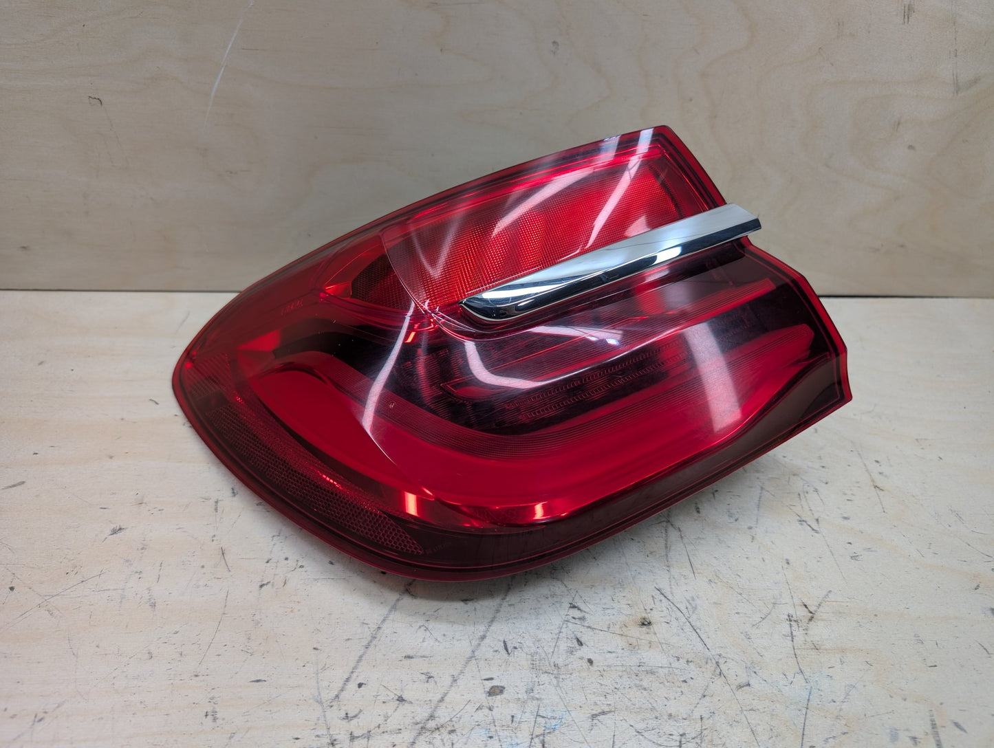 16-19 OEM BMW G11 G12 740 750 M760 B7 Rear Left Driver Outer LED Tail Light