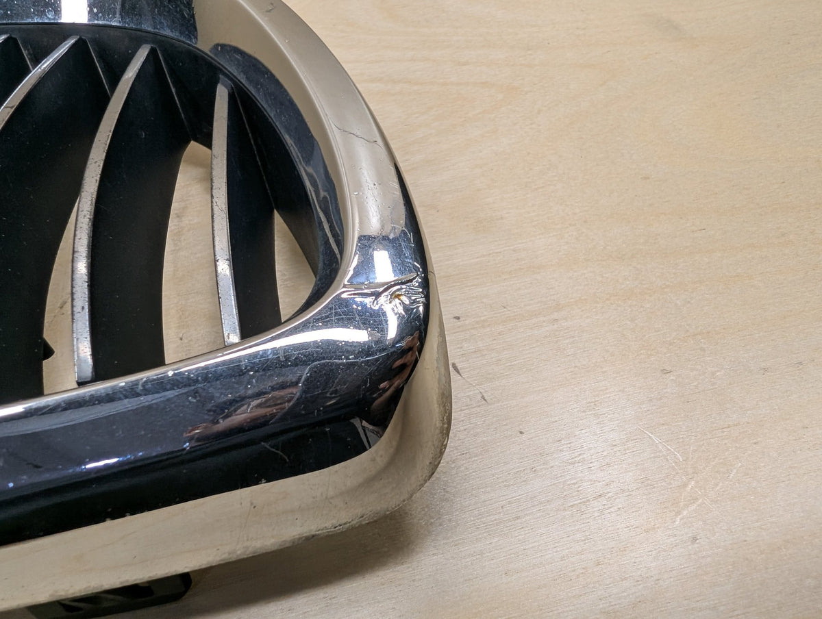 2007-2013 BMW 328i E93 Front Left Right Upper Bumper Cover Kidney Grilles SET 7157277
