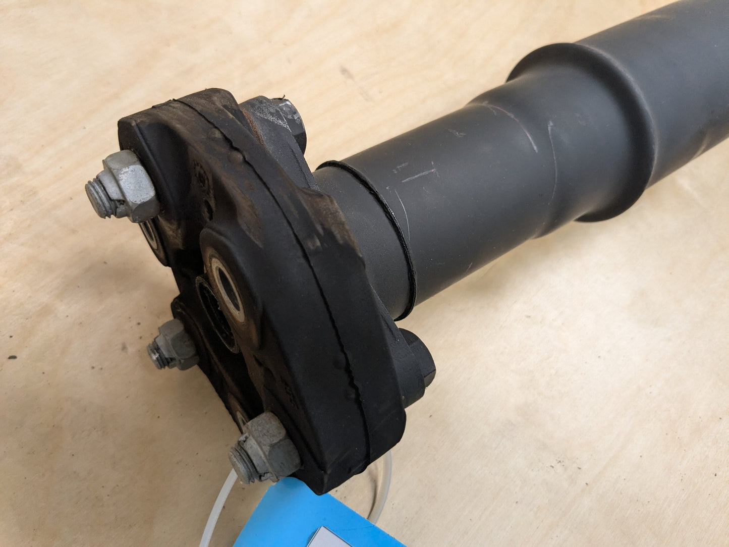 OEM BMW G20 G22 G23 M340iX M440iX Rear Driveshaft Drive Shaft Propeller 1327MM