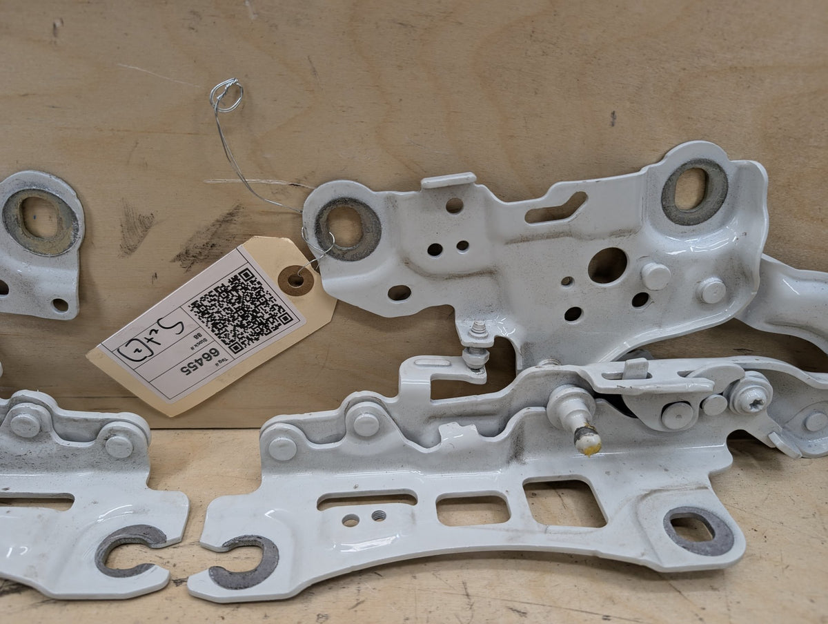 2019-2026 BMW 330i G20 Hood Bonnet Hinges SET 8494431 OEM