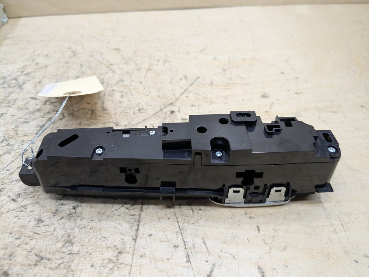 17-20 OEM BMW G30 G31 530 540 M550 Center Console Operating Unit Traction Switch