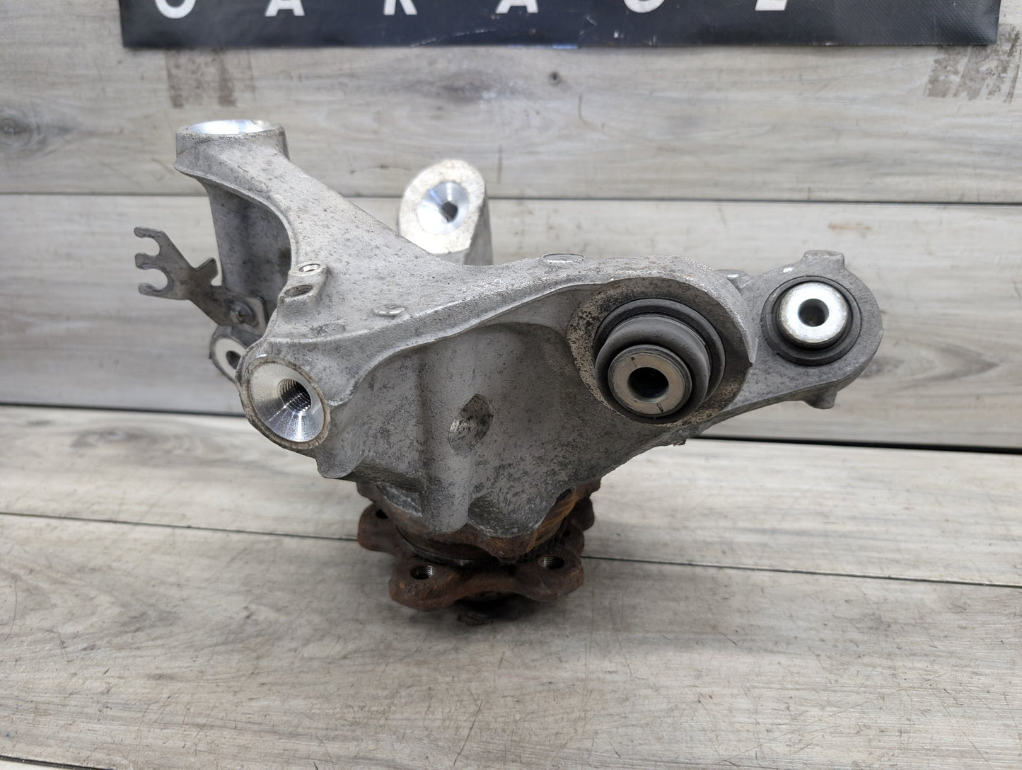 2016-2022 BMW 750Li G12 Rear Left Driver Spindle Knuckle w/ Bearing 6861135