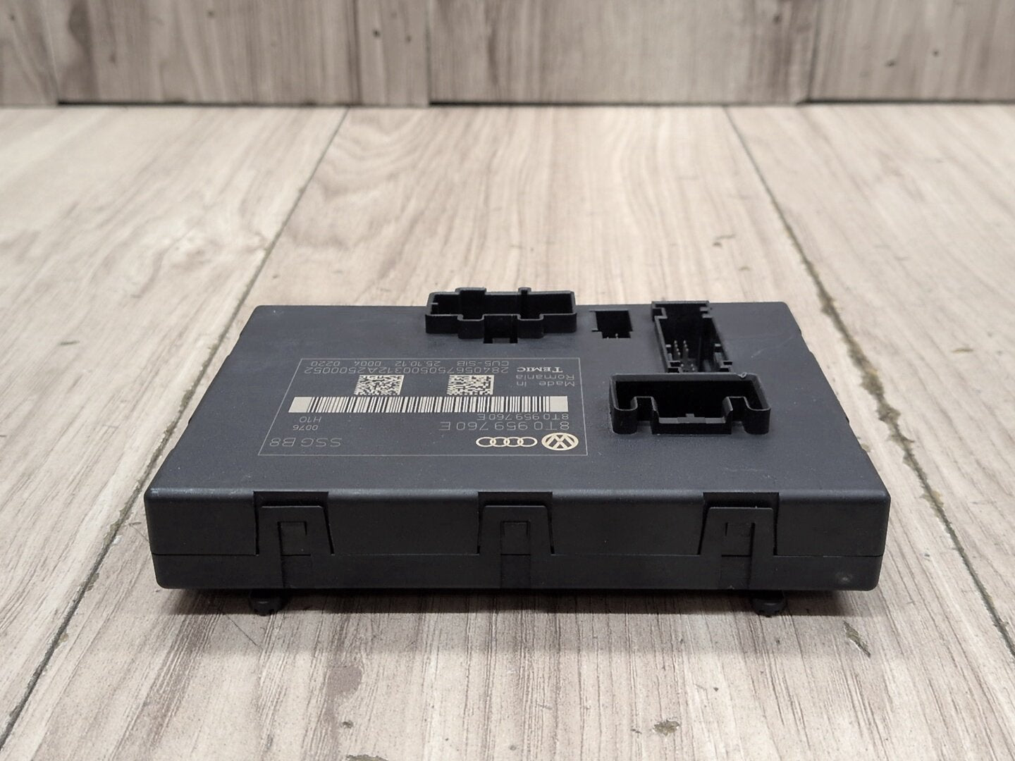 2008 - 2017 Audi S5 8T Front Left or Right Seat Control Module 8T0959760E