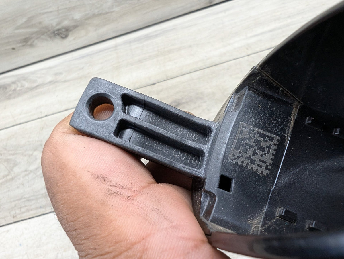 OEM BMW G20 330 M340 G30 530 540 M550 Front Rear Right Door Handle COMFORT Black