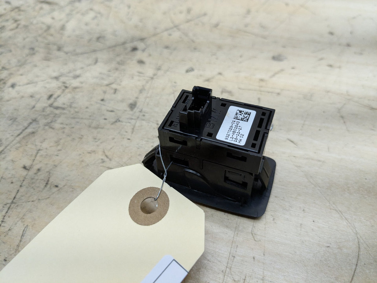 2018-2023 BMW M550i G30 Liftgate Trunk Lid Release Handle Switch 9327029 OEM