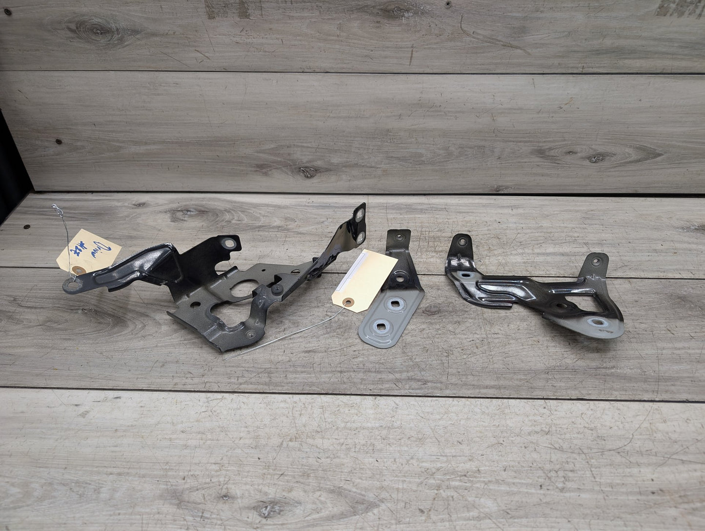 19-25 OEM BMW G20 330 M340 Front Right Passenger Side Fender Holder Bracket SET