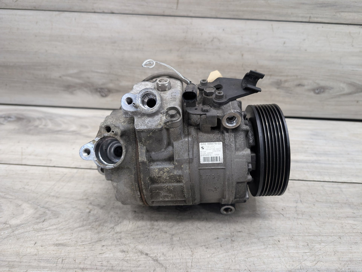 OEM BMW E82 E88 E89 E90 E92 E93 335 AC Compressor Clutch A/C Pump Pulley N54 N55