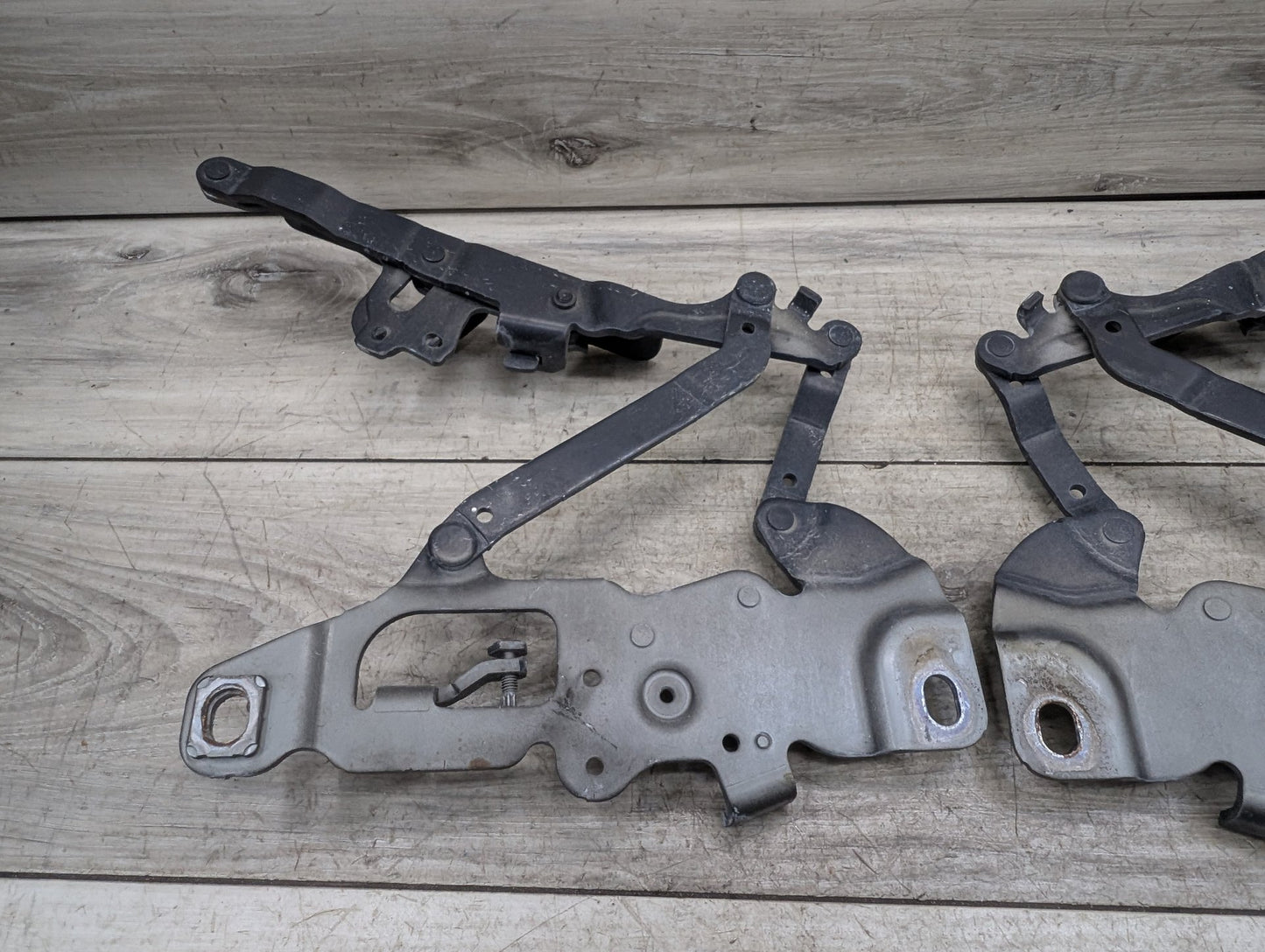 2009-2015 BMW 750Li F02 Hood Bonnet Hinges SET 7250805