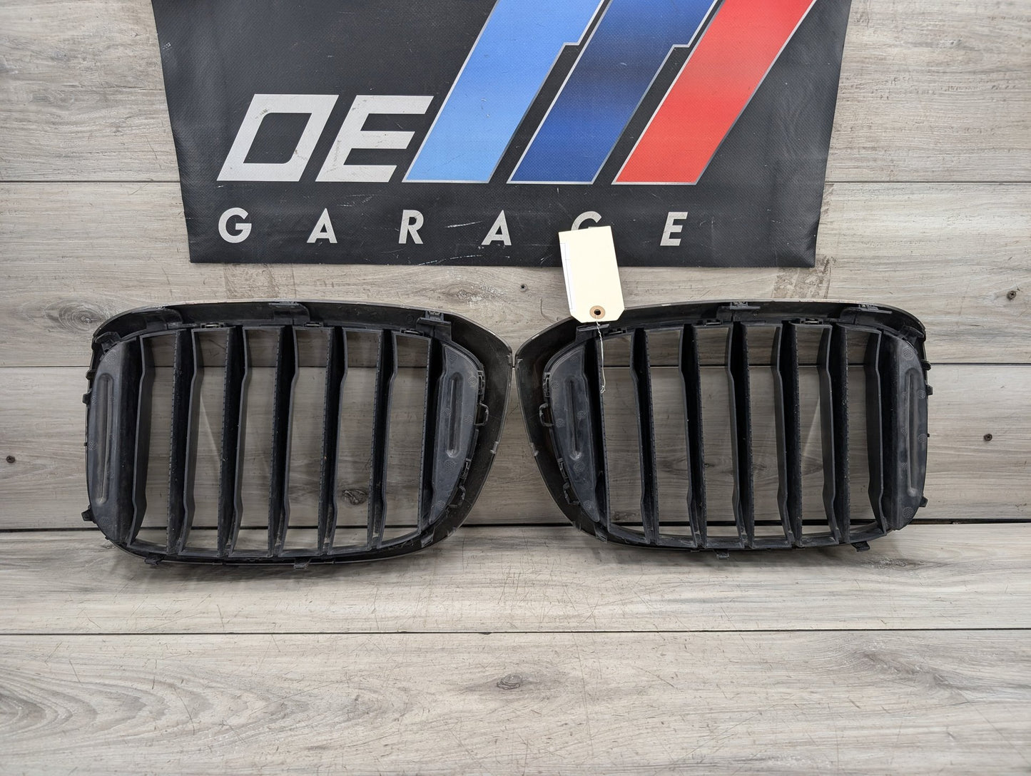 OEM BMW G01 G02 X3 X4 M40 Front Left Driver Upper Bumper Kidney Grill Chrome