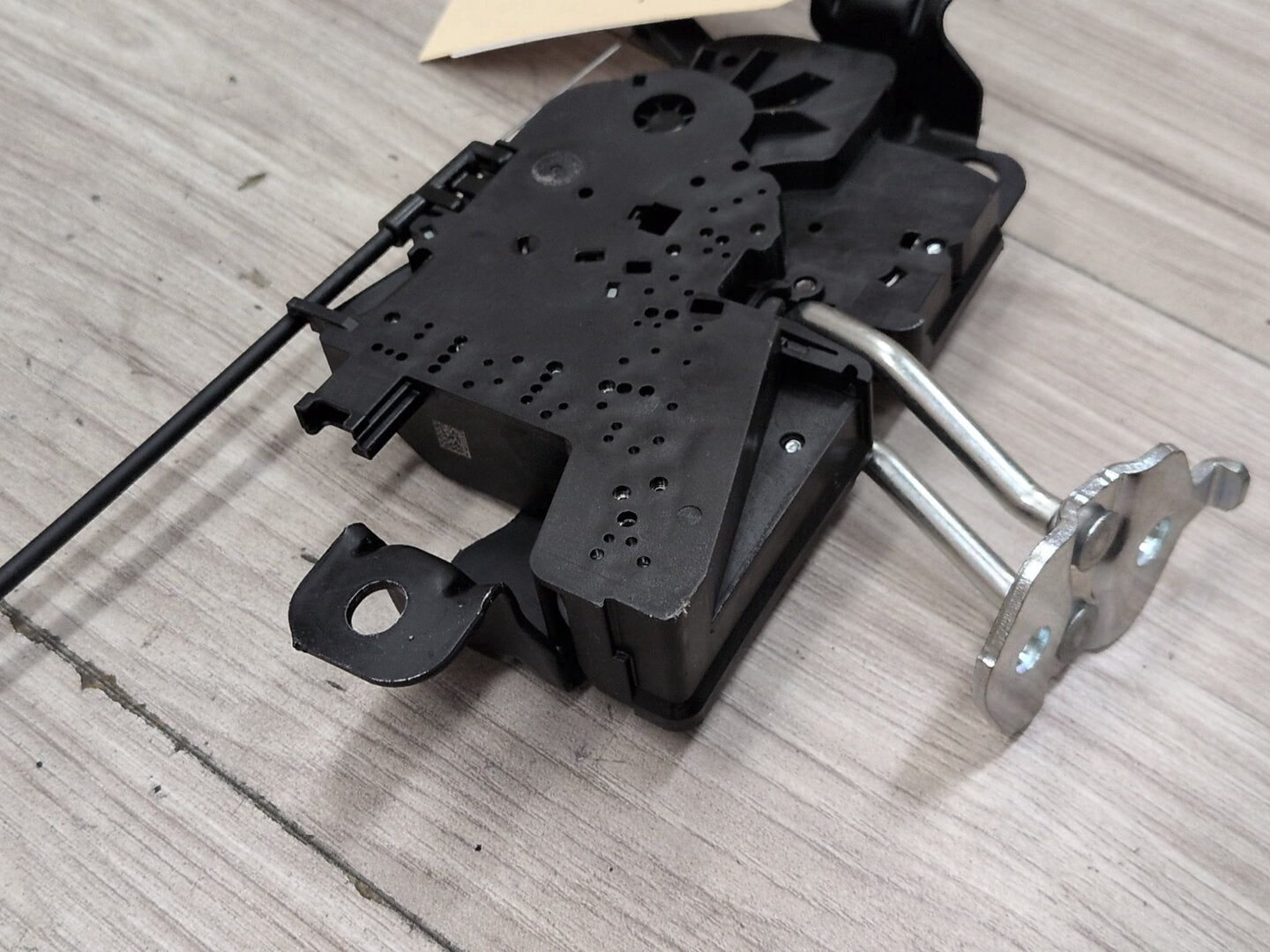 2017 - 2022 BMW M2 G87 Liftgate Trunk Lid Liftgate Lock Latch Actuator 7383283 S58B30T0