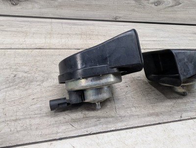 2007-2013 BMW 328i E93 Alarm Horns SET 7159421 OEM