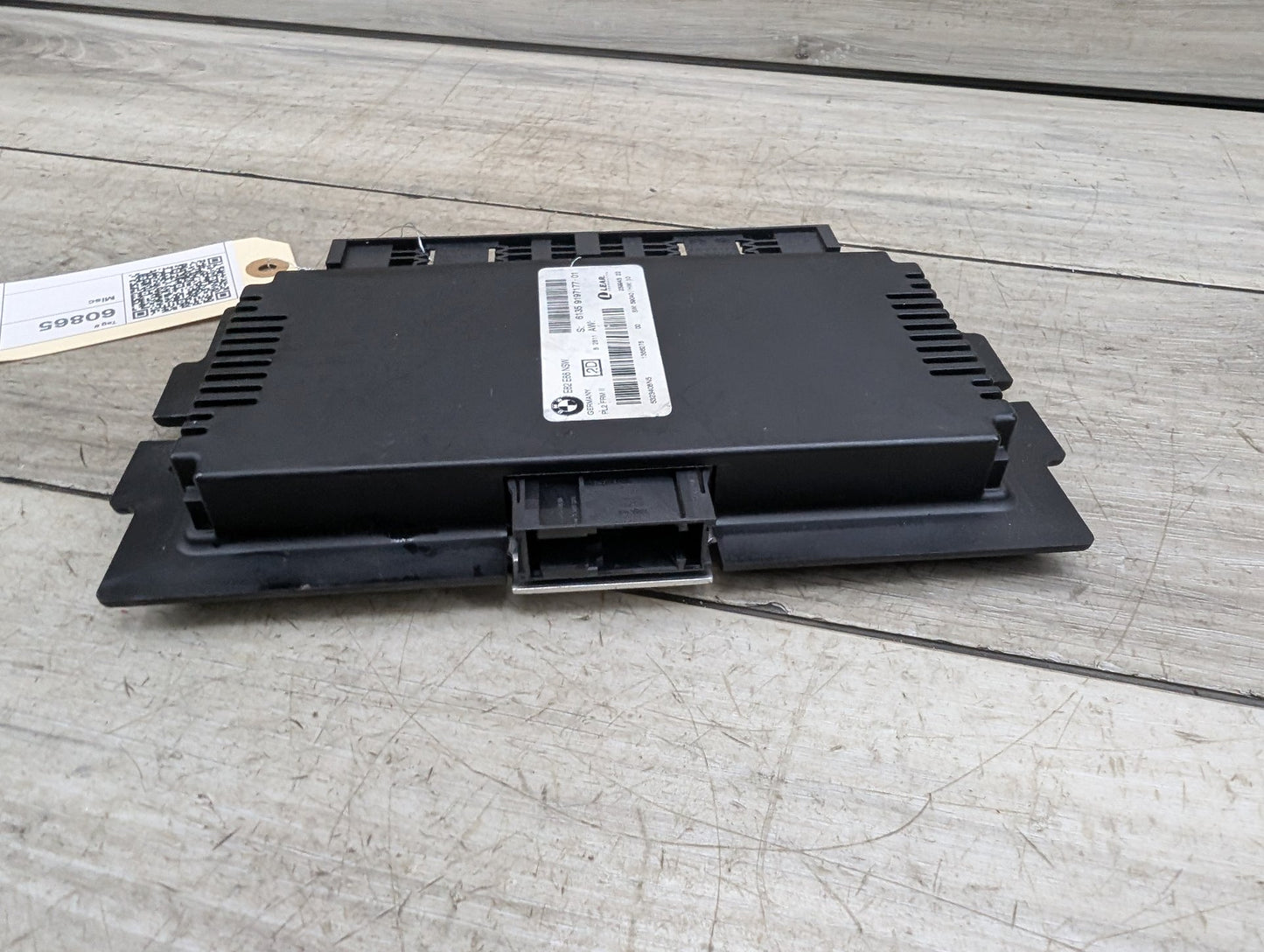 2008-2013 BMW 128i E82 FRM Headlight Footwell Module 9197177