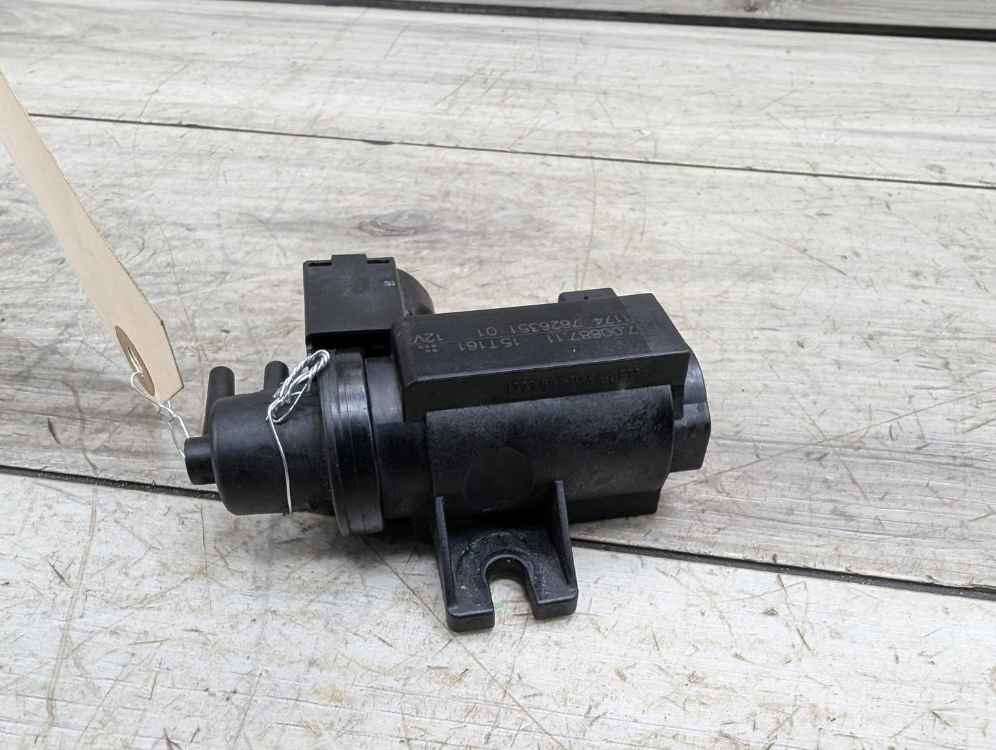 2014 - 2018 BMW X5 F15 Turbo Boost Pressure Solenoid Valve 7626351 N63B44O1