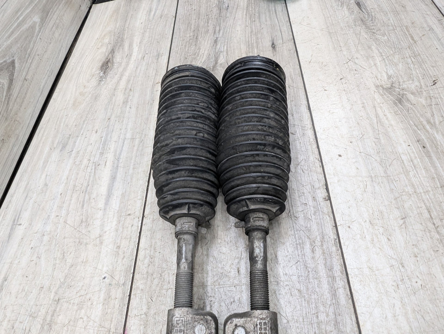 2016-2022 BMW 750Li G12 Left Right Tie Rod W/ Boot SET 6868688