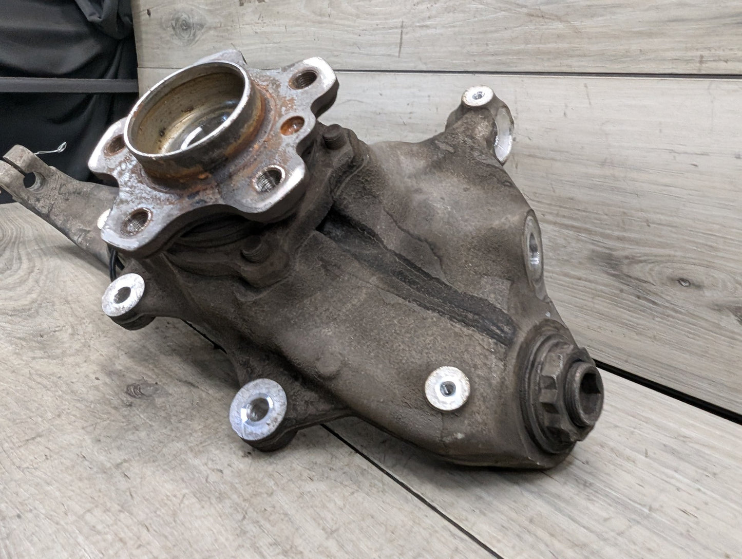 OEM BMW G30 530 540 M550 AWD Front Right Passenger Hub Spindle Knuckle Bearing