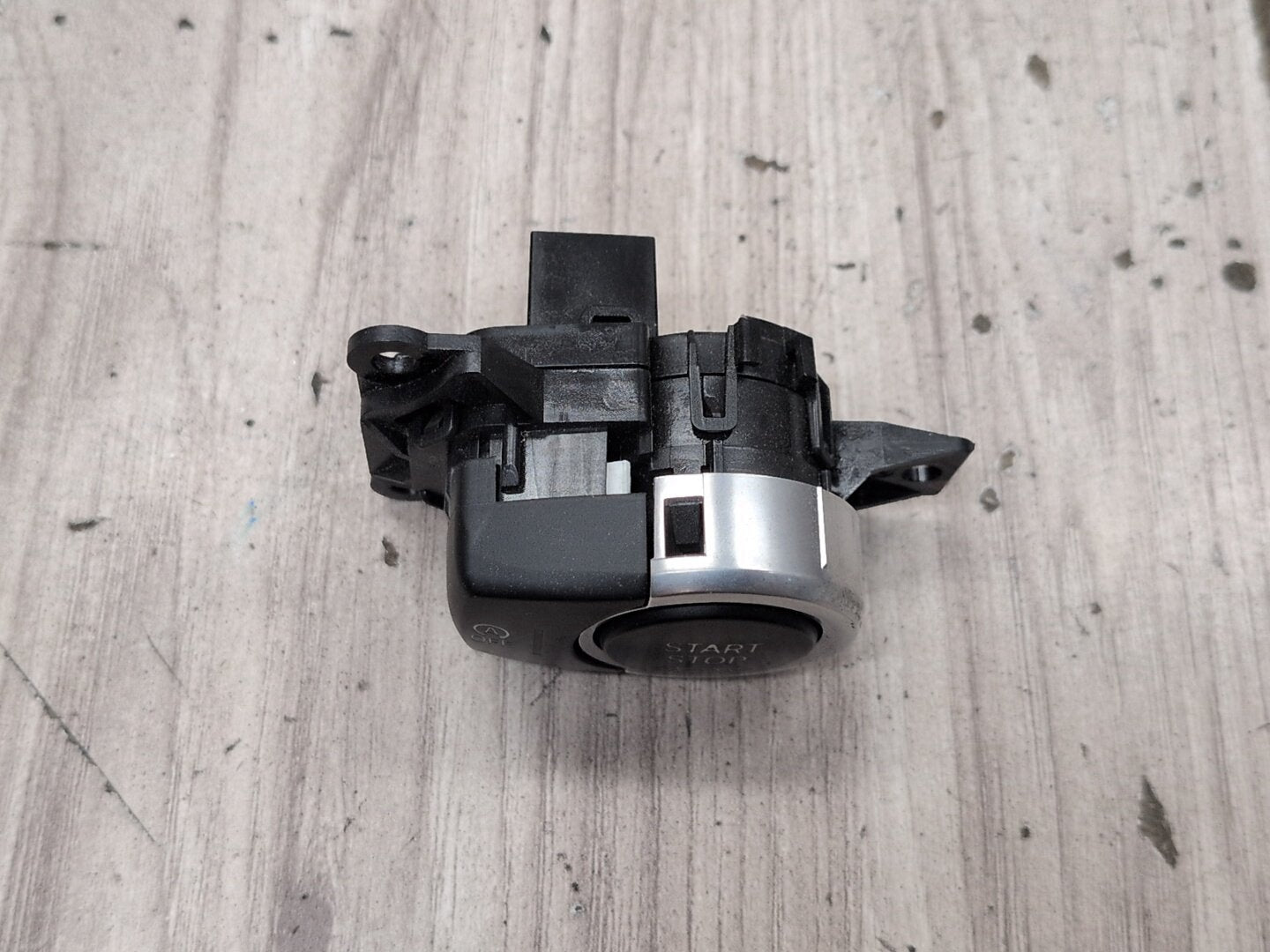14-19 OEM BMW F15 F16 F85 F86 X5 Engine Ignition Auto Start Stop Switch Button