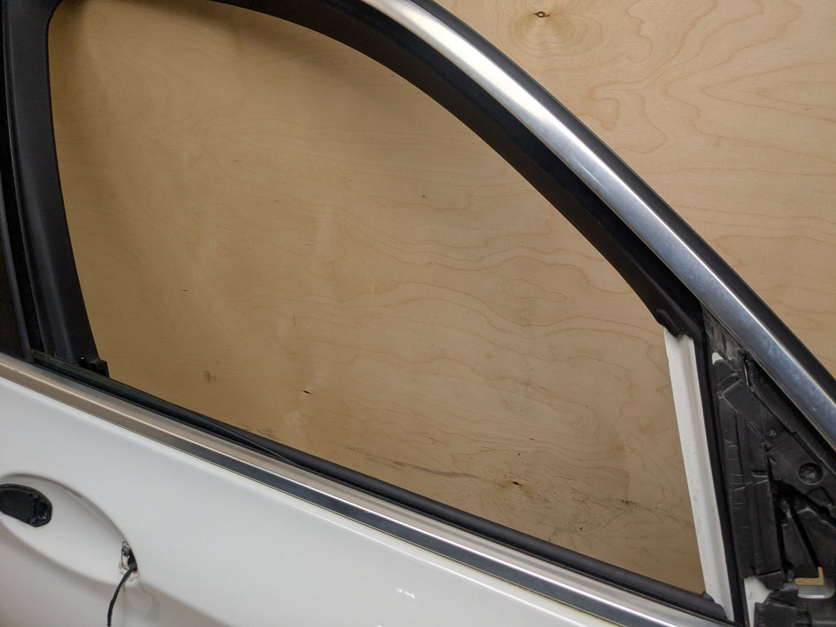 18-24 OEM BMW F97 G01 X3 X3M Front Right Passenger Door Shell Panel White 300